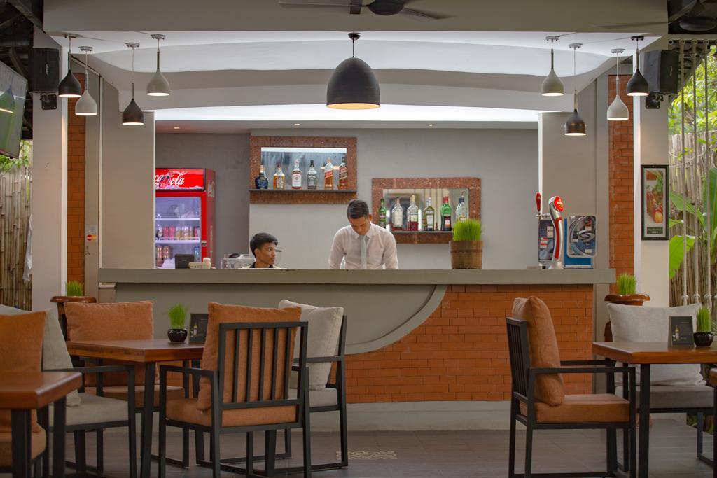Silk D'Angkor Boutique Hotel Siem Reap Exteriör bild