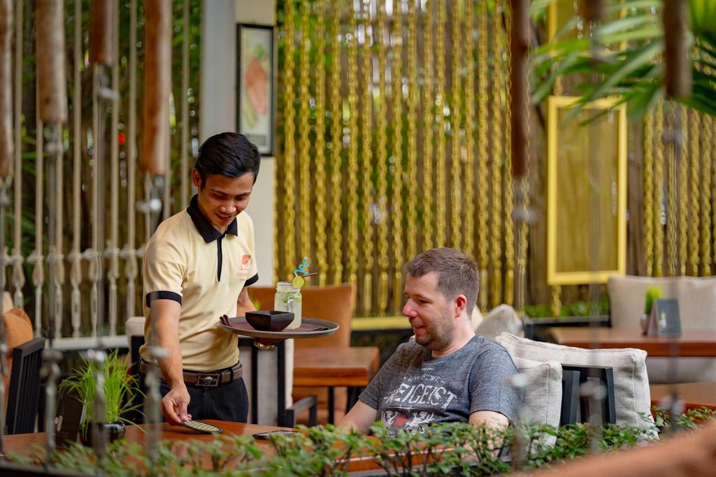Silk D'Angkor Boutique Hotel Siem Reap Exteriör bild