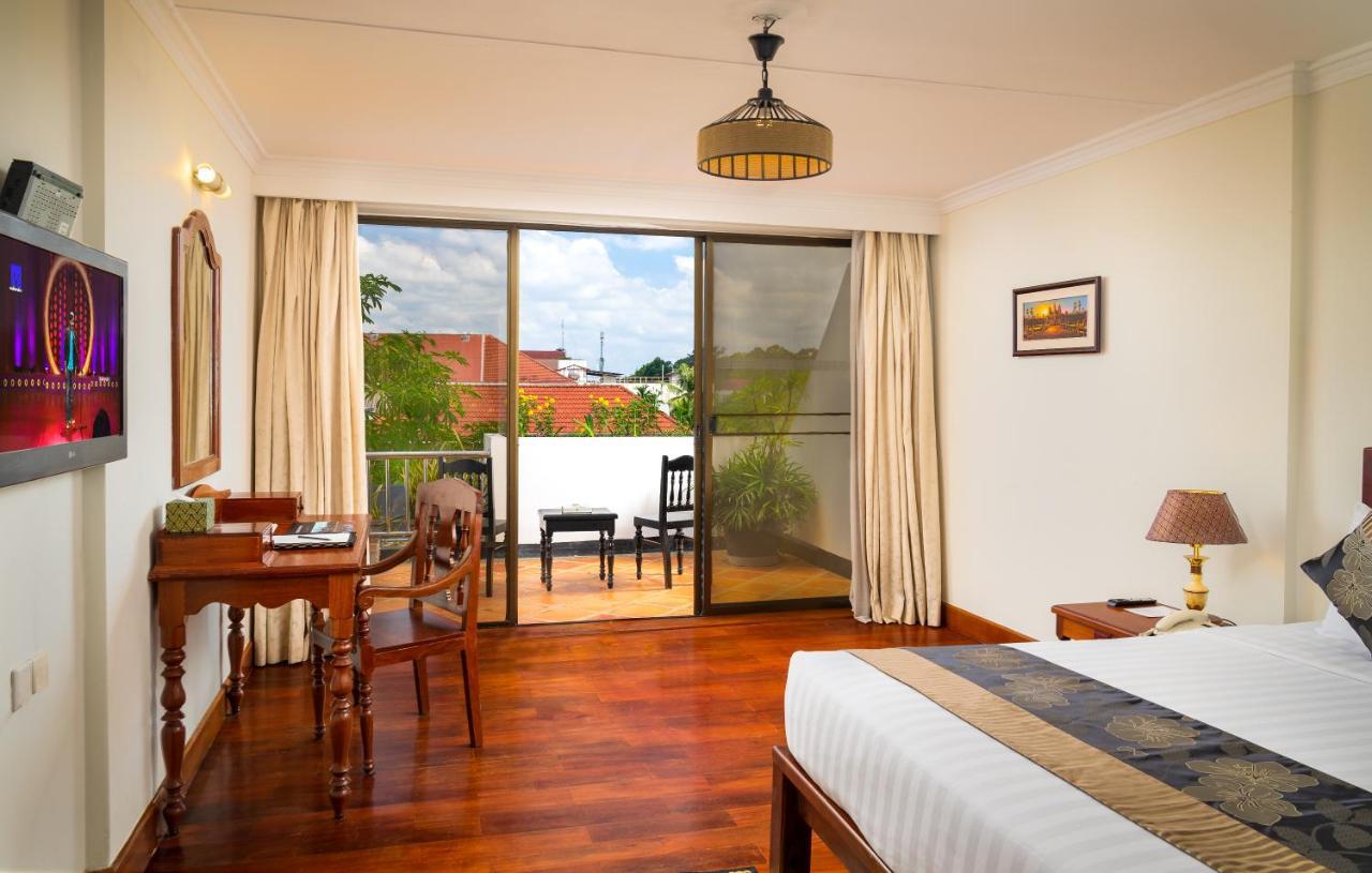 Silk D'Angkor Boutique Hotel Siem Reap Exteriör bild